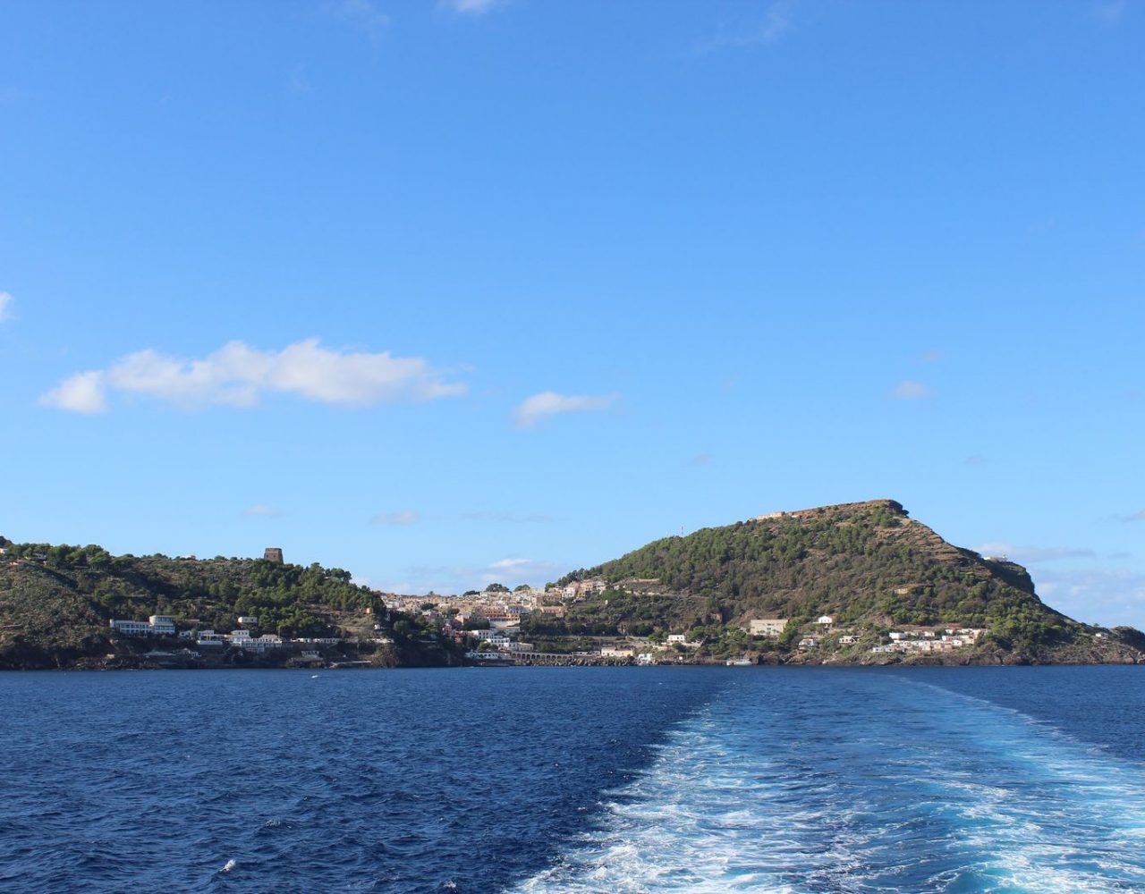 Ustica - Vista dal Mare
