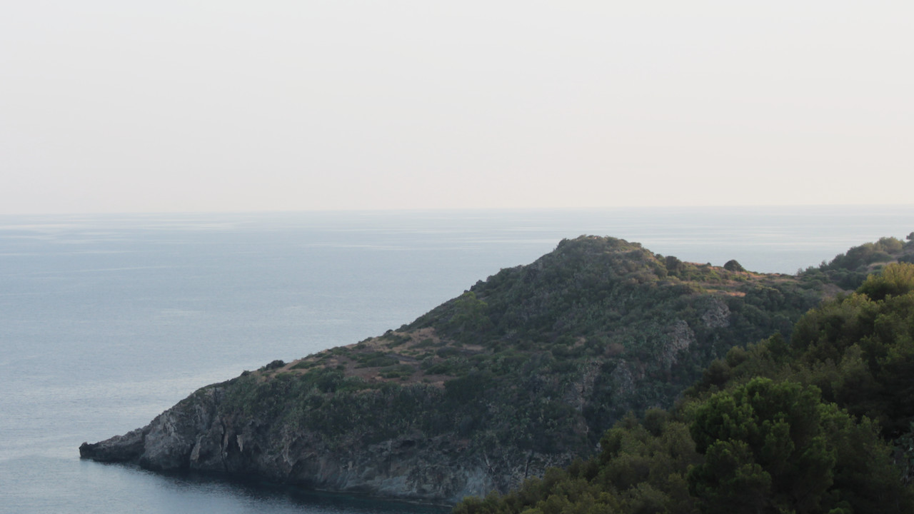 Ustica-oggi-Scorcio-sul-mare-Ustica